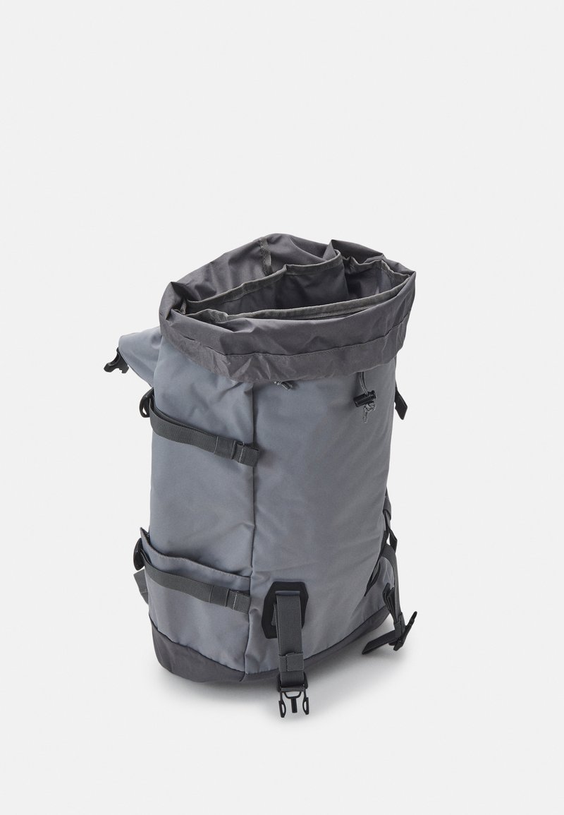 Burton Tinder Backpack 25L - Laptop Compartment, Drawstring Closure, Vintage Style, Multiple Fabrics