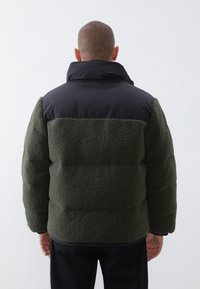 Pier One Winterjacke - teal/black