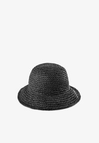 Wybrany, mały kapelusz pleciony bucket hat