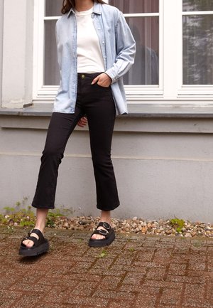 Flared Jeans - black