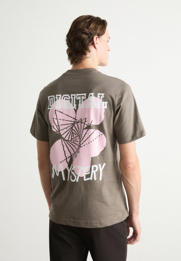 FRODE DIGITAL MYSTERY TEE - Print T-shirt - bungee cord