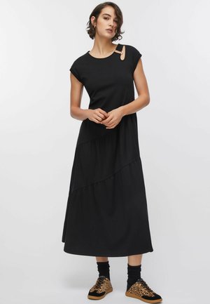 WITH CUT-OUT - Obleka iz džersija - black