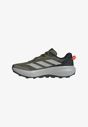 adidas Performance, TRAILSCHUH TERREX TRACEFINDER PLUS - Trail running shoes - olistr gretwo cblack