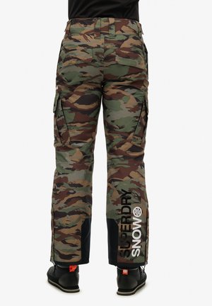 Superdry ULTIMATE RESCUE - Pantalones cargo - woodland green camo