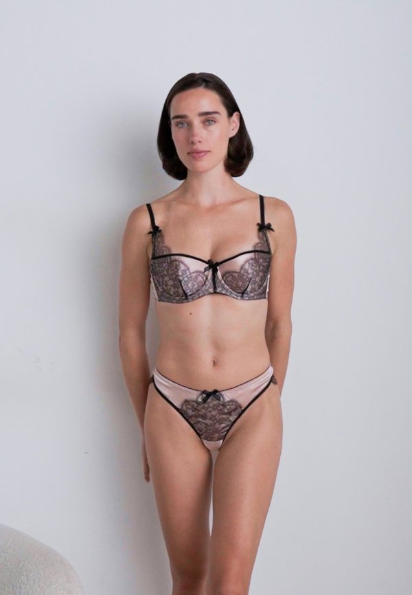 SAMMI THONG - Thong3