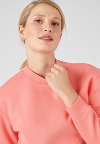 Damart DOUILLET - Felpa - rose