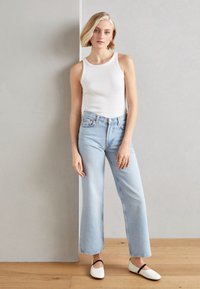 Camper RIGHT NINA - Bailarinas con hebilla - white natural