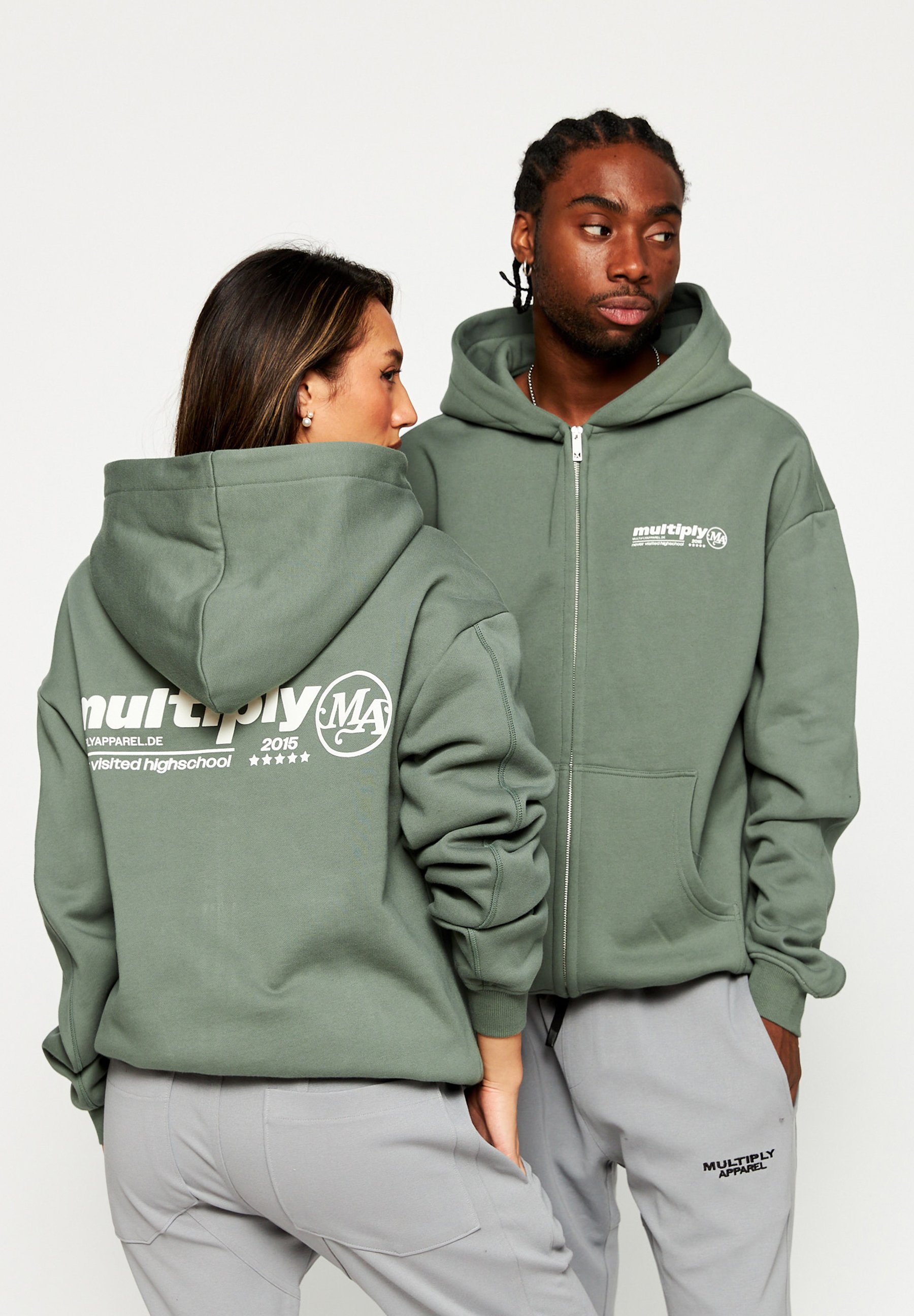 Multiply Apparel OVERSIZE MULTIPLY X MA - Sweatjacke - dark forest 