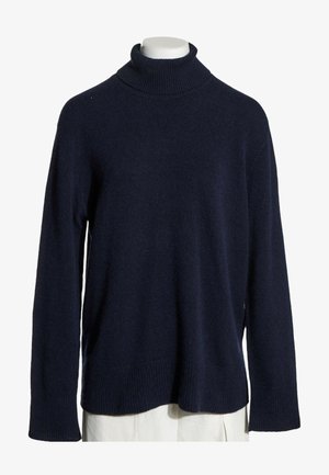 Granatowy sweter z golfem z długim rękawem, ze ściągaczami na mankietach, dole i kołnierzu, przedstawiony na białym torsie manekina.