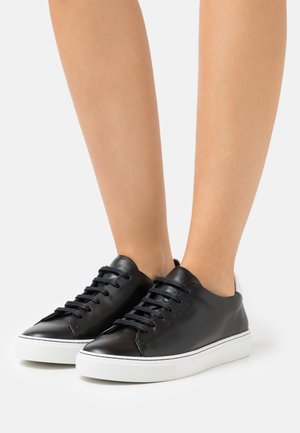 EXCLUSIVE SANDIE - Sneaker low - black