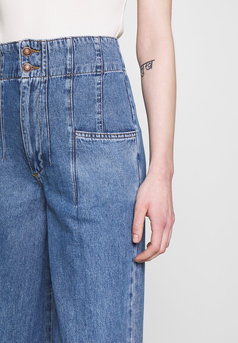 Free People Midnight City Wide Leg Flared Jeans Blue Blau Zalando De This video was requested recently by a fan of dr. zalando