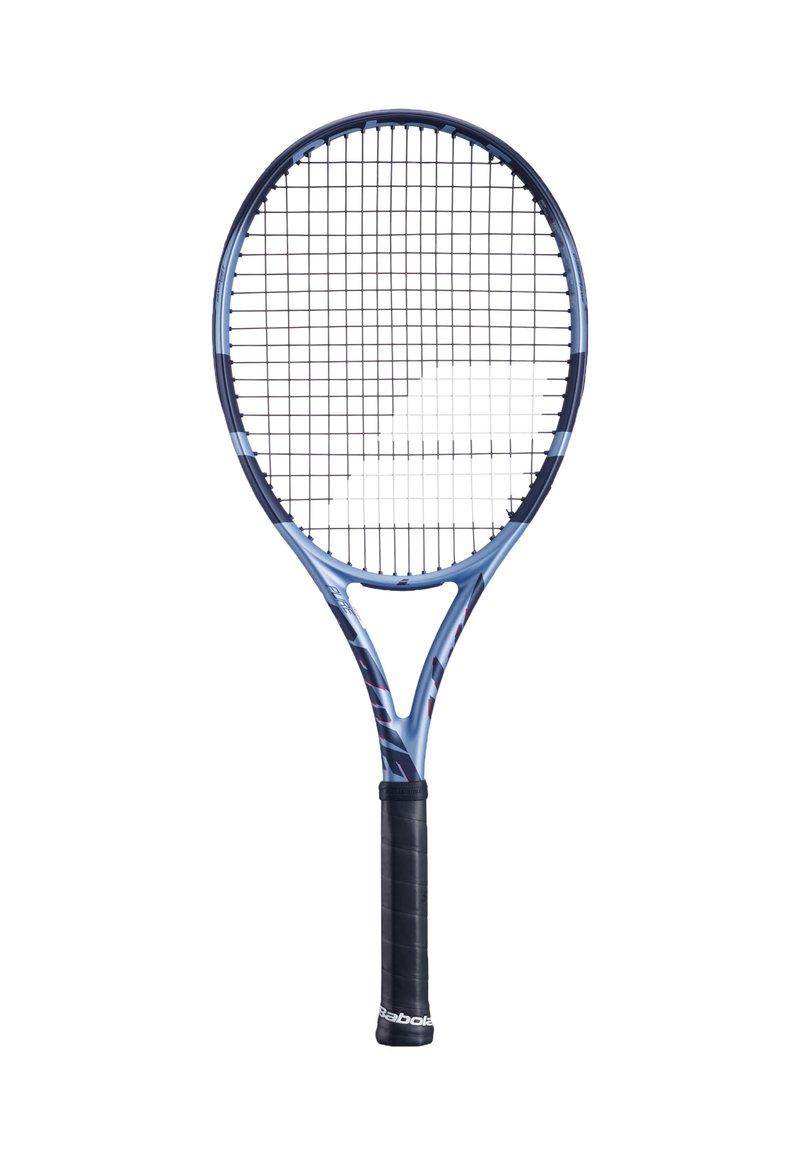 Blå og sort tennisracket med sort greb og "Babolat" logo på håndtaget, fotograferet mod hvid baggrund.