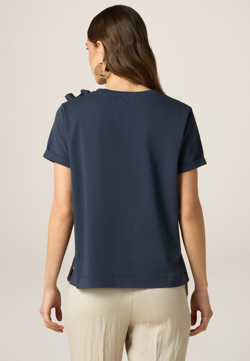 Fiori Oltre Magliette 2021 Maglia Con Fiori Applicati Maglia Con