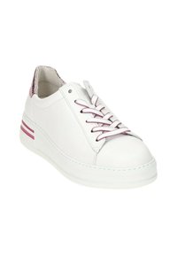 Weißes Leder-Sneaker mit pink-weiß gestreiftem Akzent an der Sohle, runder Zehenpartie und Schnürung an der Vorderseite. Texturiertes Detail an der Rückseite.