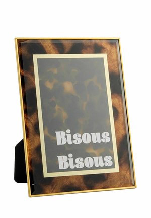 Rechteckiger Fotorahmen mit Schildpattmuster und goldener Einfassung, der den Text "Bisous Bisous" in weißen Buchstaben anzeigt.