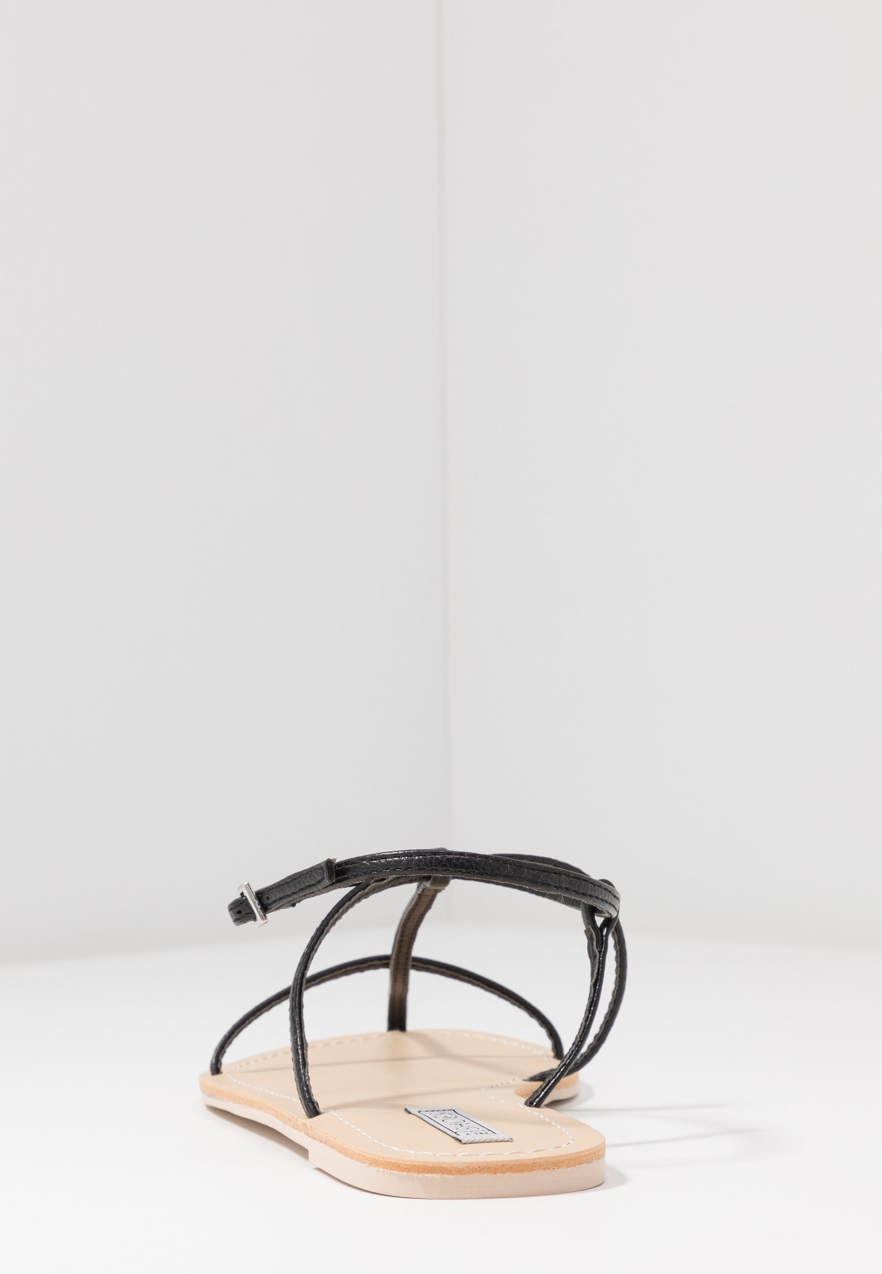 THIN MULTI STRAP tåsandaler black THIN MULTI STRAP tåsandaler black