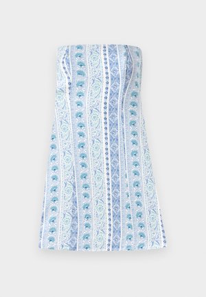 Strapless kjole i hvit med vertikale blå og grønne blomsterstriper, med en jevn tekstur og et tettsittende liv med en flagrende skjør.