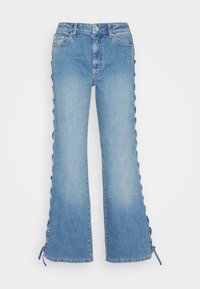 Světle modré džíny s rozšířenými nohavicemi a krajkovým šněrováním po stranách, s pěti kapsami a zapínáním na knoflík v pase.