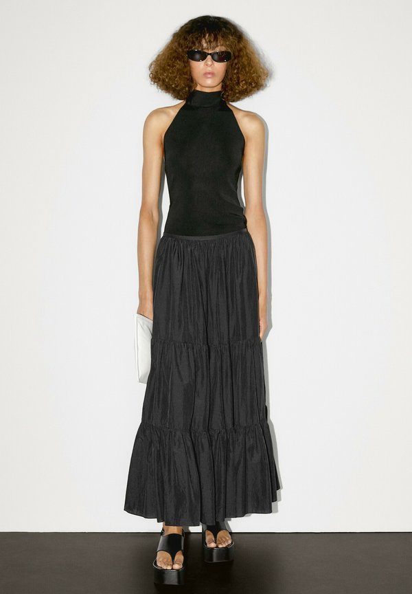 HALTER WITH TIED NECK DETAIL - Top3