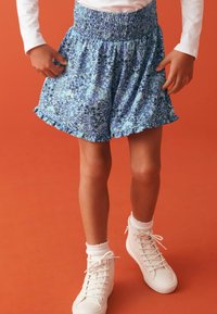 Next - REGULAR FIT - Šortky - blue ditsy floral Miniatura obrázku 1