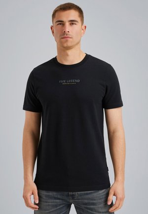 MIT WAFFELSTRUKTUR - Print T-shirt - salute