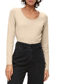 s.Oliver Langarmshirt - sandfarben