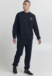 Solid SDBRYAN LOOSE FIT - Tréningruha alsók - insignia blue