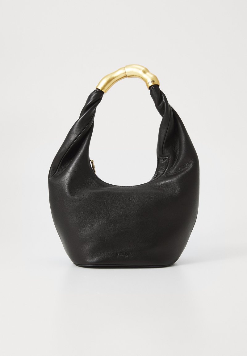 Musta nahkalaukku, jossa on kaareva ja ylisuurikokoinen muoto, varustettuna kiertävällä kahvalla. Kultasävytteinen metalliosat tuovat kontrastia.