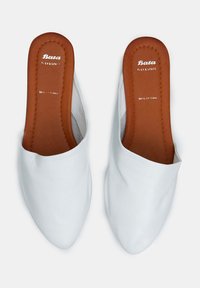 Bata Šľapky - bianco