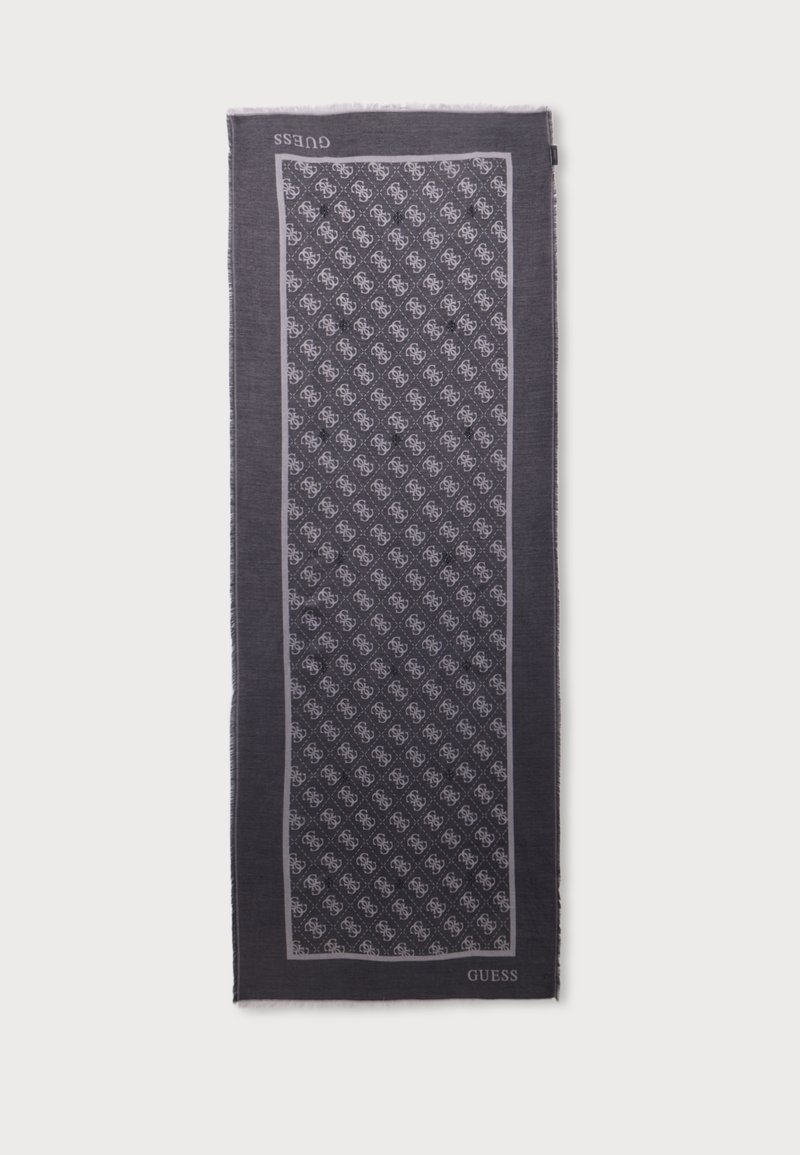 Écharpe rectangulaire gris foncé avec un motif répétitif de logo gris clair et le texte « GUESS » dans deux coins sur fond blanc.
