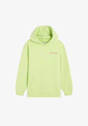 Sudadera con capucha de color verde claro con bolsillo frontal tipo canguro y pequeño logo rosa de "SCALPERS" en el pecho izquierdo.