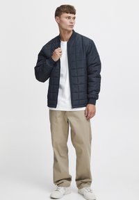 Thumbnail Image 2