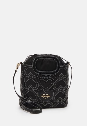 MULTI QUILT HEARTED HANDBAG - Handbag - fantasy