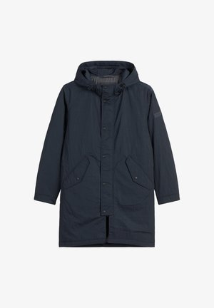 Granatowa długa kurtka z kapturem, zapinana z przodu na zatrzaski, z dwoma kieszeniami z patkami i regulowanymi sznurkami kaptura.