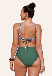 Cupshe FORAL RUCHED HIGH WAIST BIKINI SET - Bikini - green floral