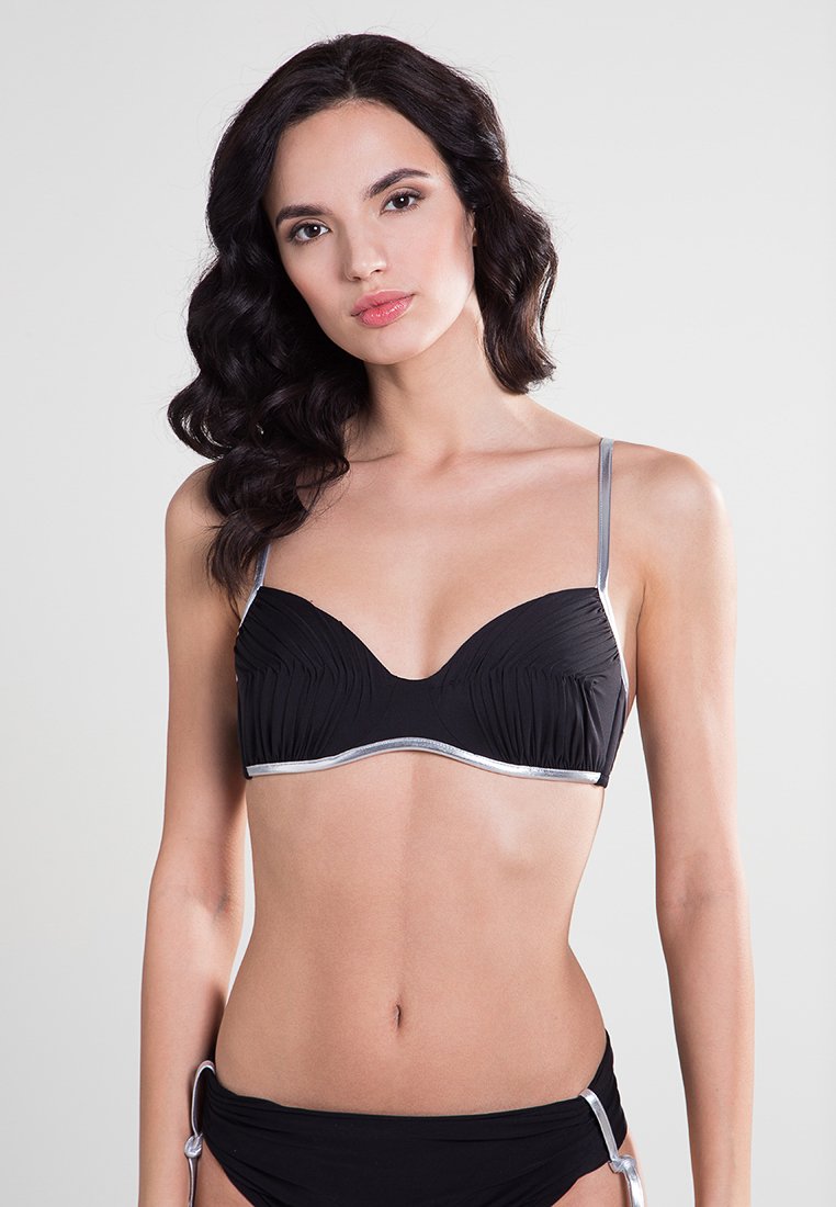 Sutien costum de baie din două piese