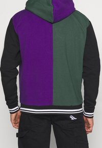 Karl Kani Felpa con cappuccio - dark green