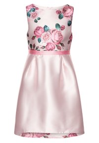 Blommig klänning med en ljusrosa satinkjol och en byst prydd med stora rosa rosor och gröna blad; figursydd midja med rosa kant.
