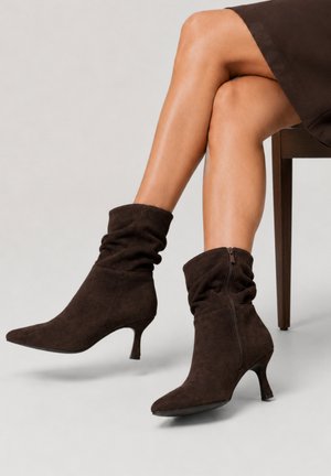 Salinyang, SALINYANG DAMEN STIEFELETTEN STIEFELETTEN - Lage laarzen - braun