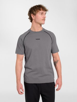 Hummel, HMLPITCH REST DAY - Sports T-shirt - charcoal gray