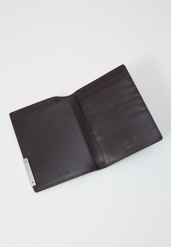 DALLAS - Passport holder2