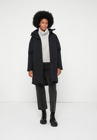 Tretorn ROW INSULATED - Abrigo de invierno - black