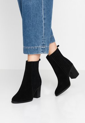 High Heel Stiefelette - black