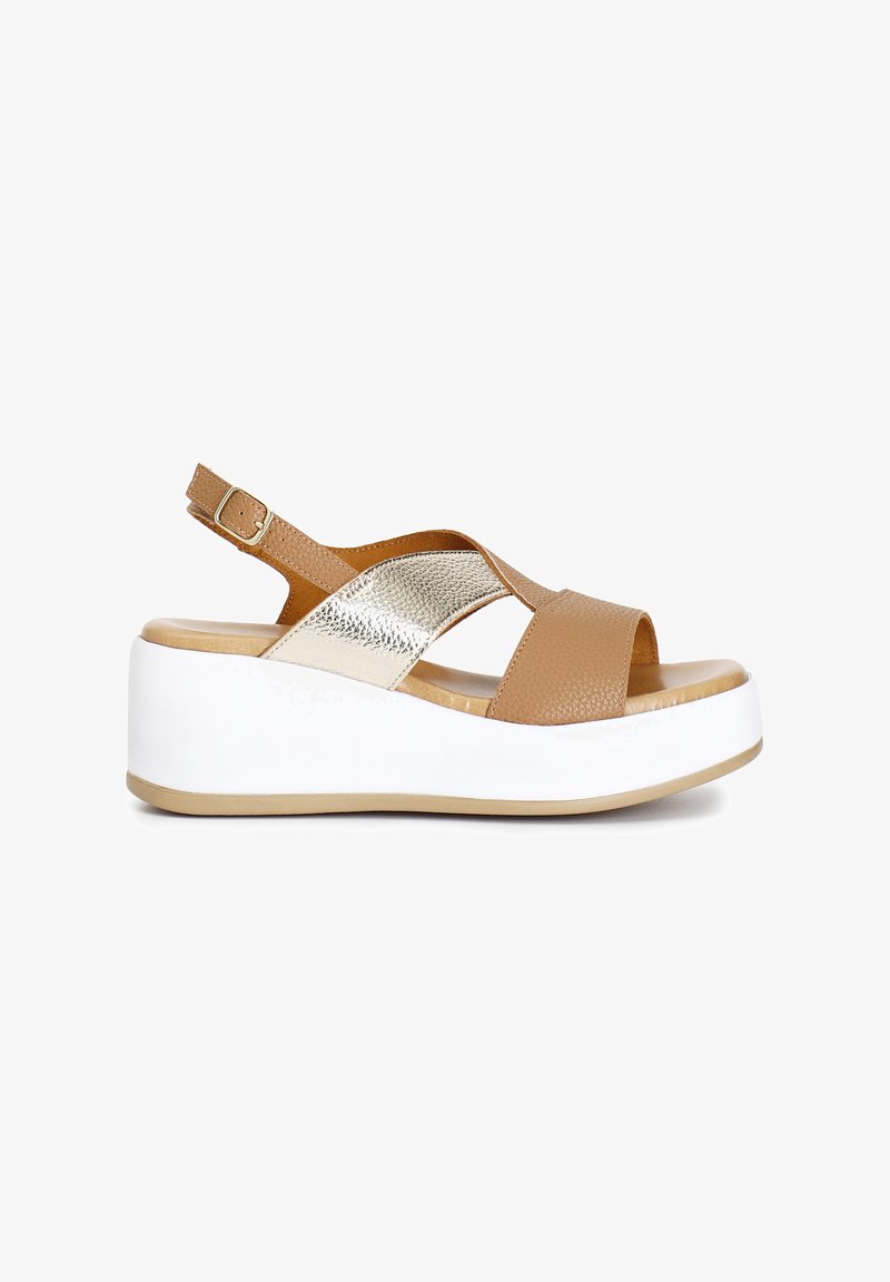 CAFèNOIR Sandály na platformě - gold hazel