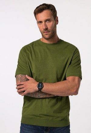 - T-shirt basic