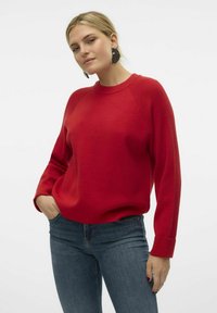 Vero Moda VMGOLD - Strickpullover - salsa
