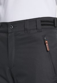 Thumbnail Image 6