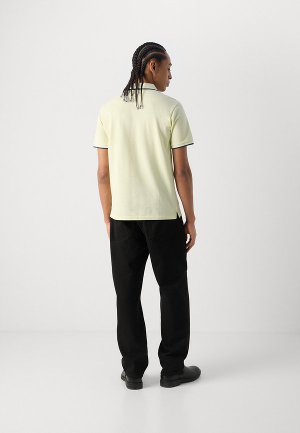 CONTRAST PIPING - Polo shirt - cool lime2