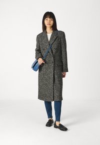 LIU JO CAPPOTTO OVERSIZE FIT - Klasični plašč - black/white
