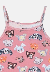 Débardeur sans manches rose avec des impressions de visages d'animaux colorés, y compris des chiens, des chats et des lapins, avec une finition douce et texturée.